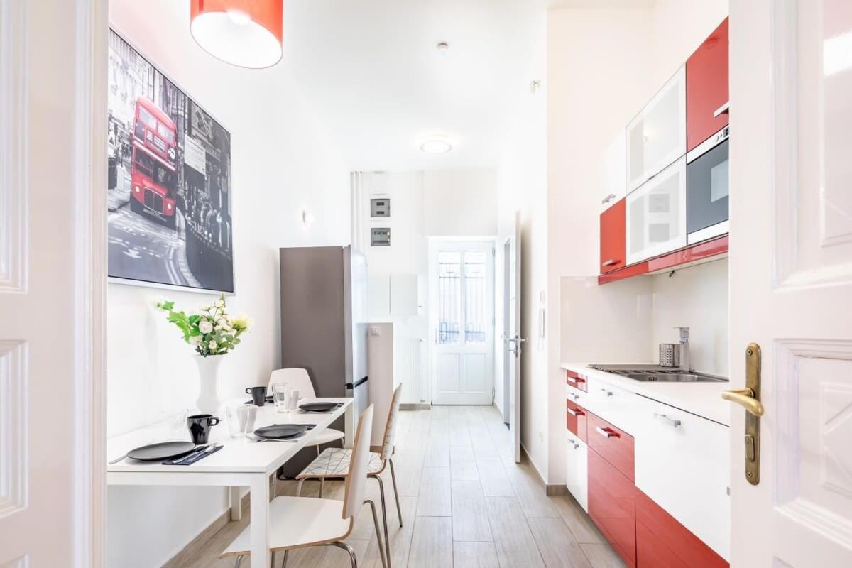 Super Central Convenient Apartment Βουδαπέστη Εξωτερικό φωτογραφία