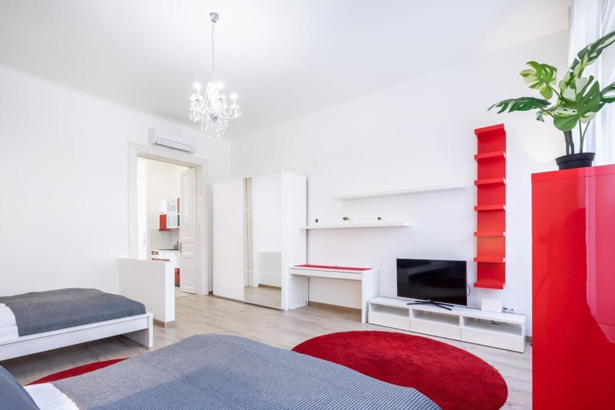 Super Central Convenient Apartment Βουδαπέστη Εξωτερικό φωτογραφία